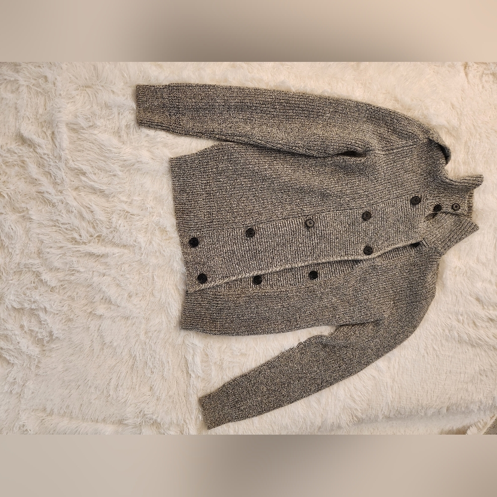 Double breasted sweater